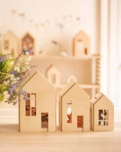 Magnetic Dollhouse Set Of 3 In Natural