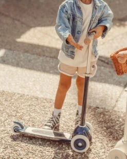 Banwood Scooter In Navy -LITTLE Baby Gear little banwood banwood scooter in navy 29277075734570