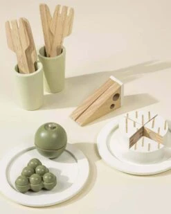 Wooden Picnic Playset -LITTLE Baby Gear little coco village wooden picnic playset 50029152862500