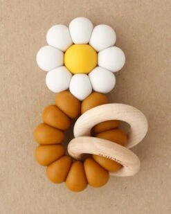 Chamomile Teether In Silver Ivory