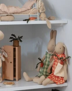 Maileg Carrots In Shopping Bag -LITTLE Baby Gear little maileg carrots in shopping bag 29197216776234