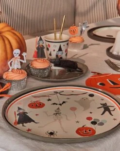 Meri-Meri It's Halloween Cupcake Kit -LITTLE Baby Gear little meri meri it s halloween cupcake kit 49646490845476