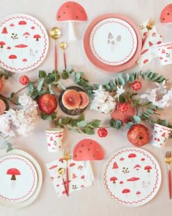 Meri-Meri Mushroom Crackers -LITTLE Baby Gear little meri meri mushroom crackers 49646640300324